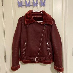 EUC | Robert Philippe women’s burgundy faux shearling lined belt jacket — medium